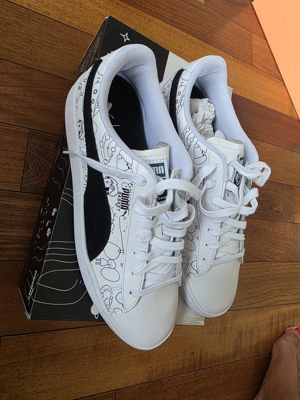 Puma Tyakasha x Basket 'White' (style code 370125)